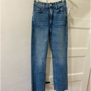 Brand new mother jeans size 27 Retail is 238.00. I want 140